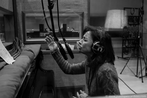Helena Caspurro, Piano, Voz