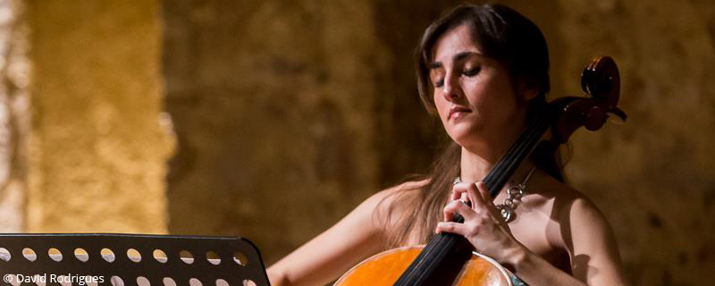 Ana Cláudia Serrão. A violoncelista da Metropolitana em entrevista.