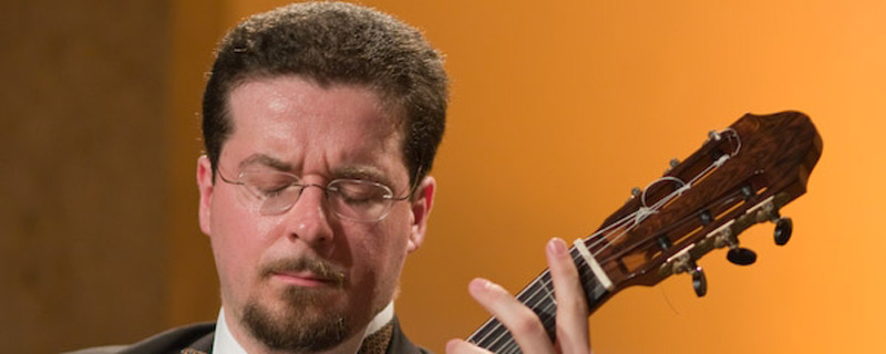 A guitarra no centro de uma conversa com Dejan Ivanović