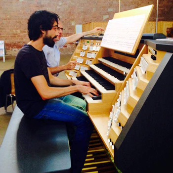 André Pires, a tocar no órgão Eule da Konstantin Basílika em Trier na Alemanha, tendo masterclass com o Prof. Martin Bambauer