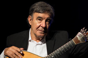 António Chainho, 50 anos a reescrever a história da guitarra portuguesa.