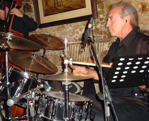 Urbano Oliveira @ XpressingMusic